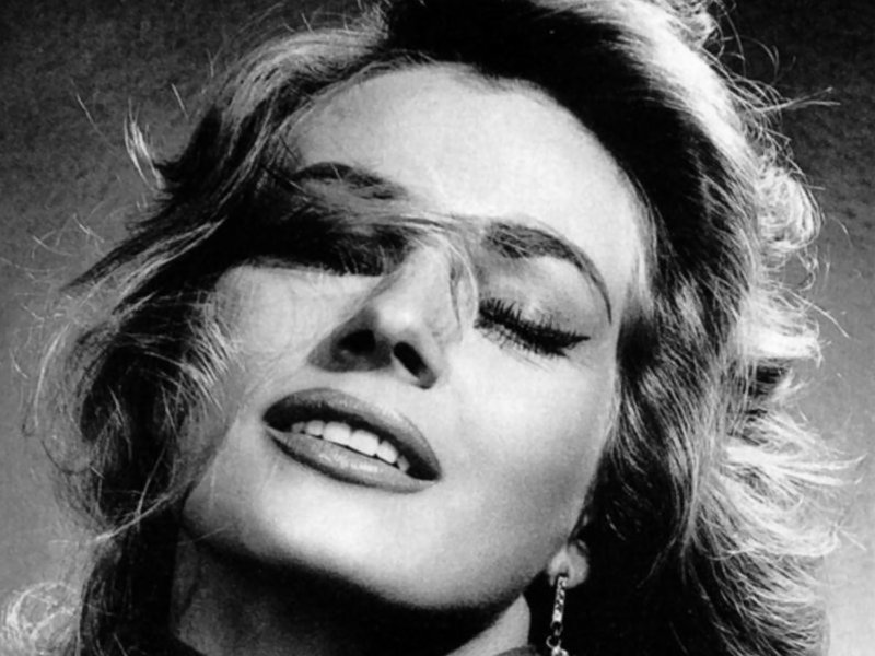 Anita Ekberg 800x600 83 KB 