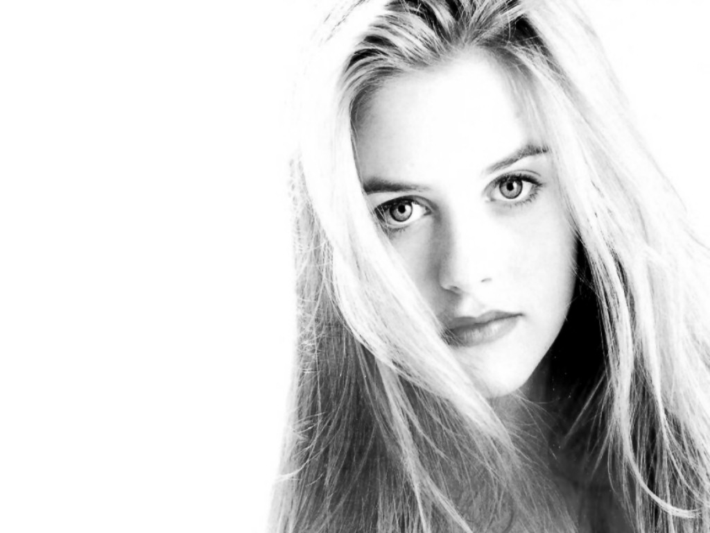 Alicia Silverstone (1024x768 - 91 KB)