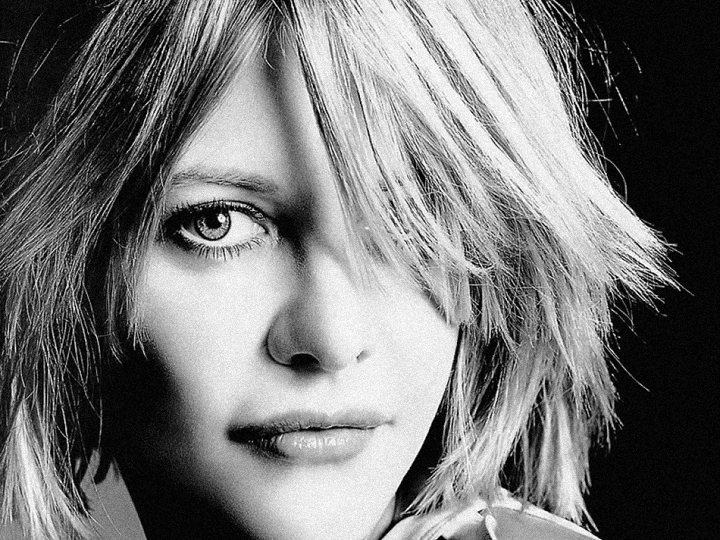 Meg Ryan (1024x768 - 404 KB)
