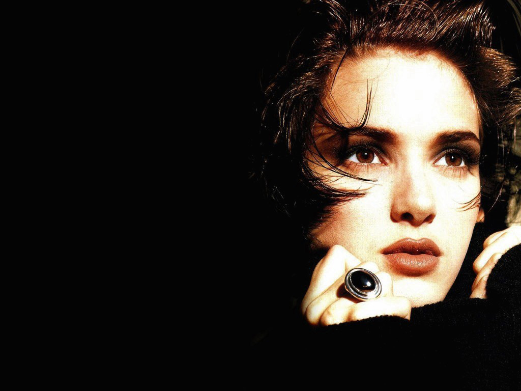 Winona Ryder (1024x768 - 131 KB)