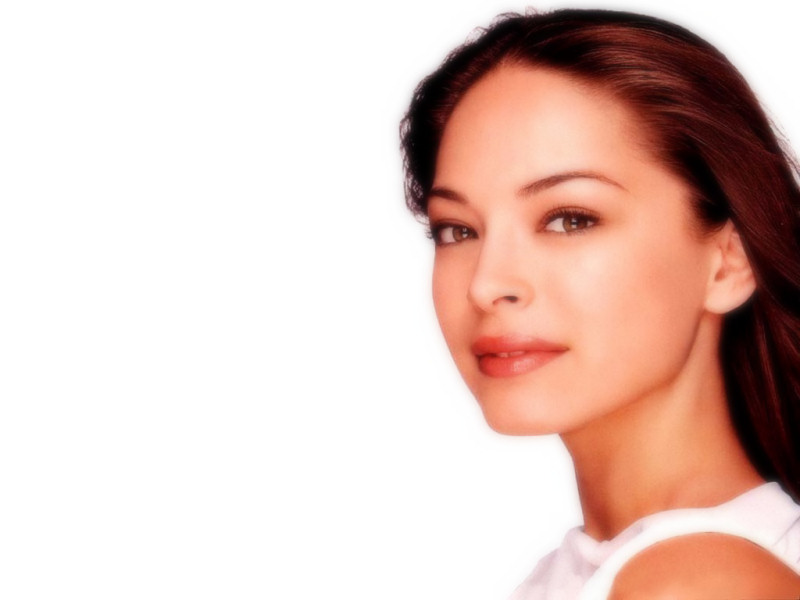 Kristin Kreuk (800x600 - 55 KB)
