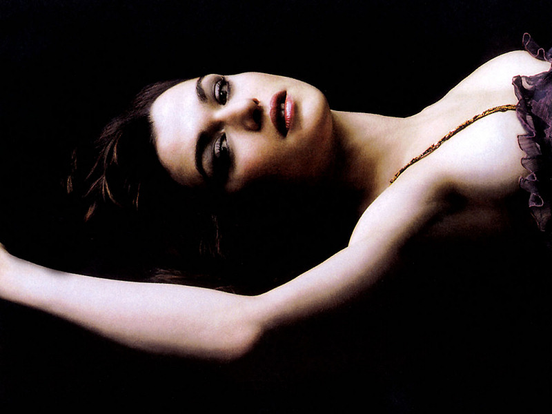 Rachel Weisz (800x600 - 88 KB)