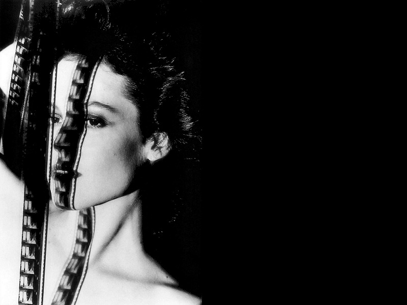 Sigourney Weaver (800x600 - 66 KB)