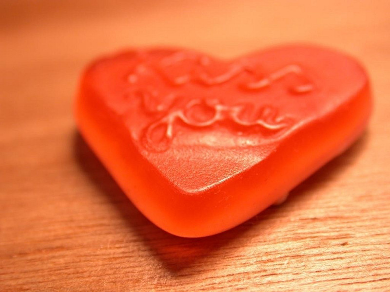 Caramella (800x600 - 99 KB)