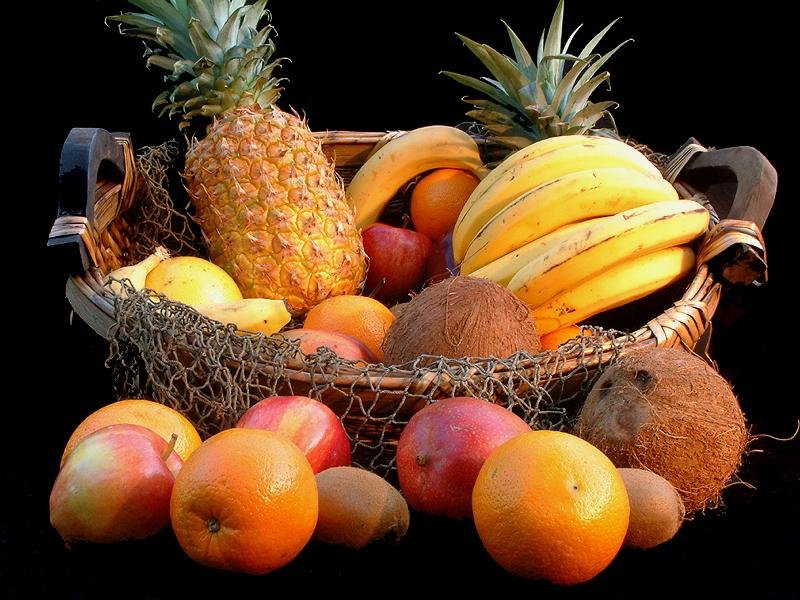 Cesto di frutta (800x600 - 115 KB)