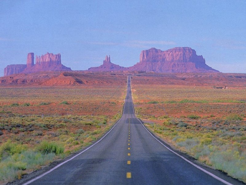 Monument Valley (800x600 - 93 KB)