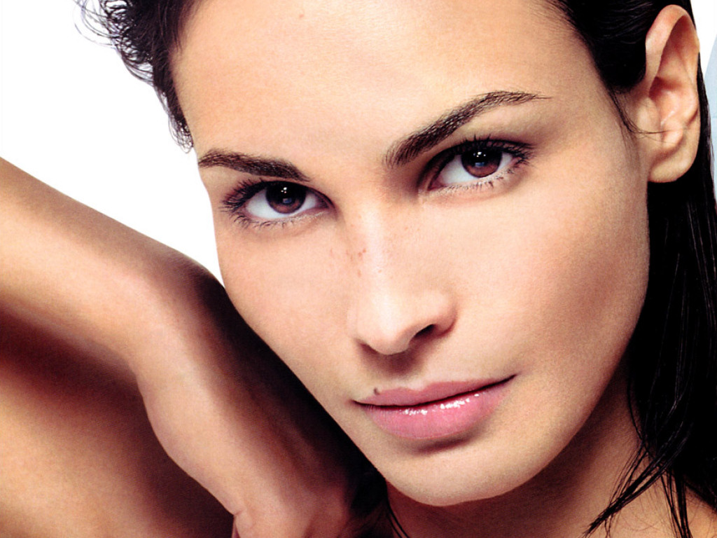 Ines Sastre (1024x768 - 211 KB)