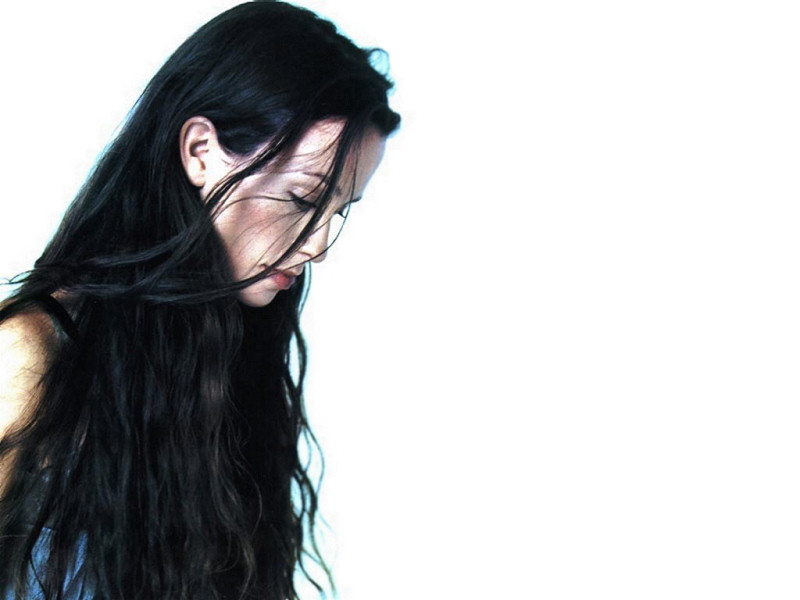 Alanis Morissette (800x600 - 63 KB)