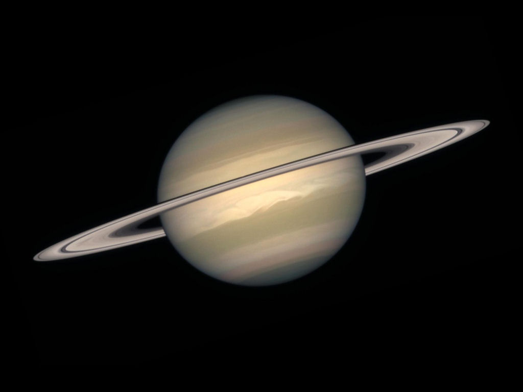 Saturno (1024x768 - 39 KB)