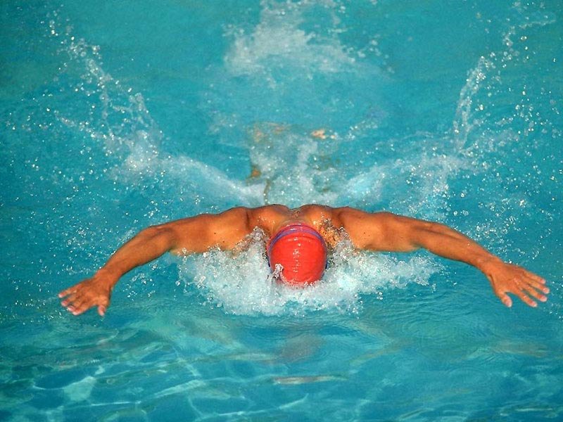 Nuoto (800x600 - 107 KB)