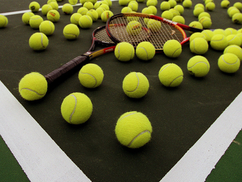 Tennis (800x600 - 182 KB)