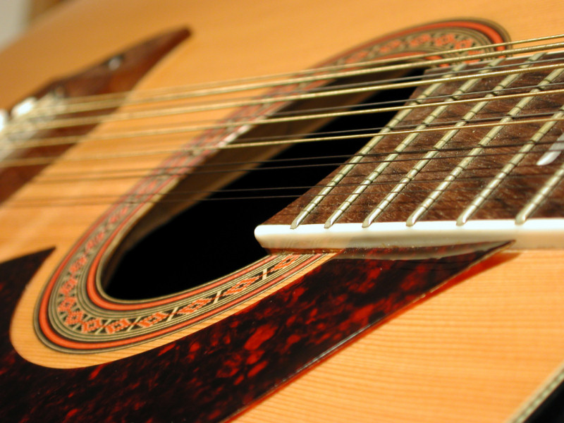 Chitarra (800x600 - 151 KB)